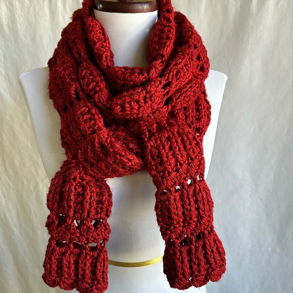 Accessories - Red knit tube scarf